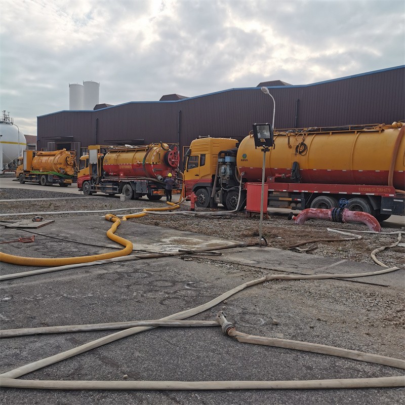 班戈污水池清理